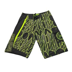 Metal Mulisha Skull Board Shorts Men's Black Green Embroidered Size 31 Y2K
